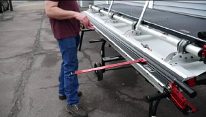 Measuring Arms and Cutting on the QMS